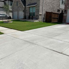 gardening service by D&K Lawn Specialist reviewed on August 19, 2025