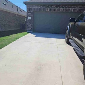 turf maintenance by Jerrys Lawn Service reviewed on February 25, 2024
