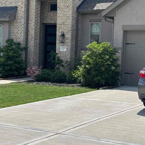 lawn service by Steve&#039;s Lawn Mowing and Odd Jobs reviewed on September 27, 2025