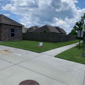 residential landscaping by D's Lawn Care reviewed on August 17, 2025