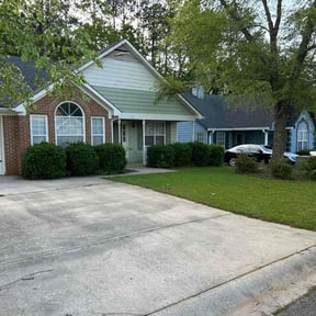 landscaping services by Keep it Loe Lawn Service reviewed on December 12, 2025