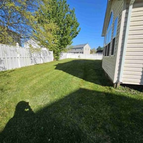 yard maintenance by NRB Landscape Services reviewed on November 24, 2025