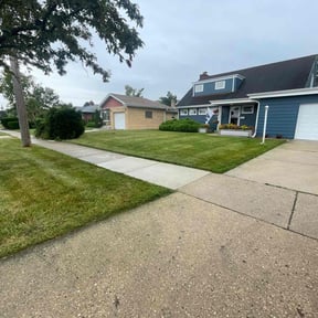 lawn maintenance by S&amp;S Upscale Lawn Care &amp; Snow Removal LLC reviewed on August 19, 2025