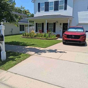 yard care by Lemons Lawn Care reviewed on December 3, 2025