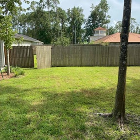 lawn care services by Nathan&#039;s lawn care reviewed on April 6, 2024