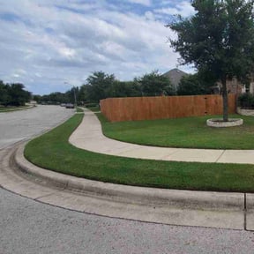 Lawn Mowing by Candanoza Lawn Service reviewed on August 20, 2025