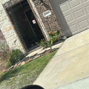 Bush Trimming by BLACK HORSE reviewed on April 24, 2024