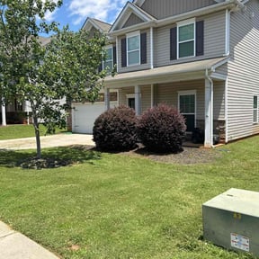 landscaping services by Lawn Care reviewed on August 21, 2025