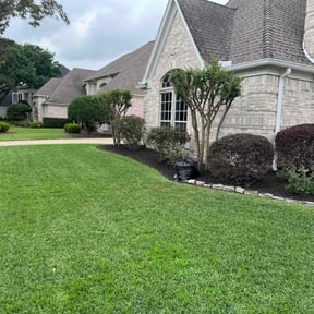 gardening service by R&M MOW and GO reviewed on August 18, 2025