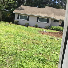 Flower Bed Weeding by Conroe professional lawn care reviewed on August 17, 2025