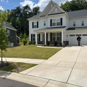 yard work by Efficitex Solutions LLC reviewed on August 15, 2025