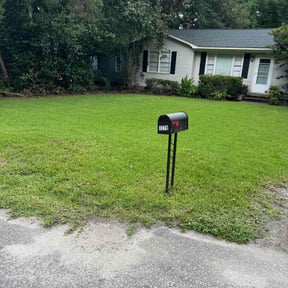 yard maintenance by Smith Solves Situations LLC reviewed on August 17, 2025
