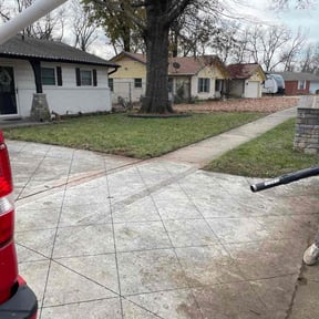 Leaf Removal by Faire N Square reviewed on December 11, 2025