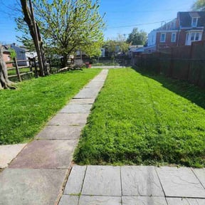 grass cutting by Avery &amp; sons reviewed on July 13, 2025