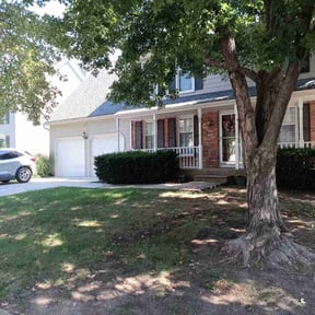 Bush Trimming by Purple Willow Landscaping reviewed on November 19, 2025