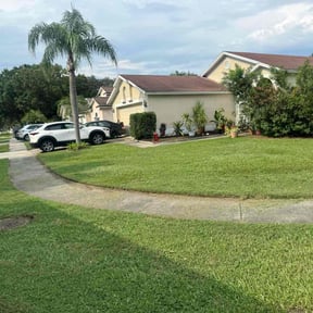 grass maintenance by Rucker’s Lawn Care reviewed on August 20, 2025
