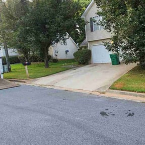 lawn maintenance by Dirt Busters pressure wash & landscaping reviewed on April 26, 2024