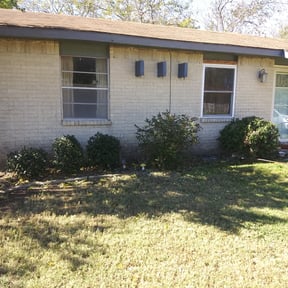 Bush Trimming by CW Lawn Care reviewed on August 21, 2025