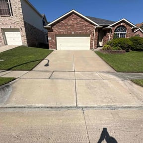 yard maintenance by Tex Star property services reviewed on August 18, 2025