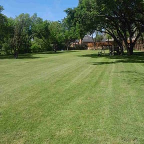 turf maintenance by Cedar Creek Landscaping reviewed on April 23, 2024