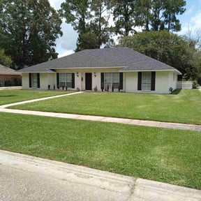 residential landscaping by Allen Investments reviewed on August 20, 2025