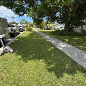 yard maintenance by William King's Lawn Care reviewed on August 16, 2025