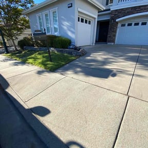 landscaping services by Elite Landscaping reviewed on August 17, 2025