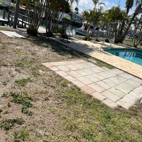 Flower Bed Weeding by Gregorio’s lawn care reviewed on May 4, 2026
