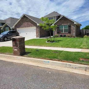 yard service by Gnlw Properties LLC reviewed on August 17, 2025