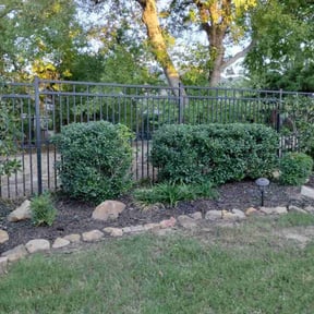 Bush Trimming by Reel Casual Lawn Care reviewed on September 25, 2023