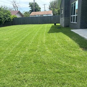 yard care by Sharp Cuts Lawn Service reviewed on August 20, 2025
