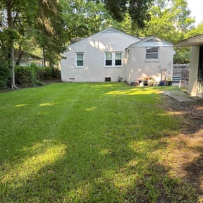 yard maintenance by Winchester's Advanced Lawn Maintenance and Landscaping LLC reviewed on August 20, 2025