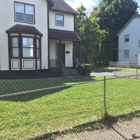 Bush Trimming by Drews Country Lawn Care reviewed on August 18, 2025