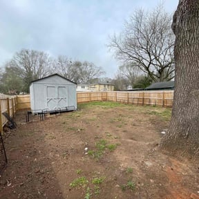 Leaf Removal by Francis lawn care reviewed on October 2, 2025