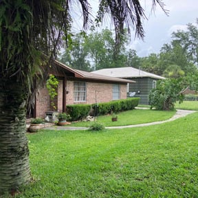 Bush Trimming by Under th3 sun landscaping reviewed on August 21, 2025