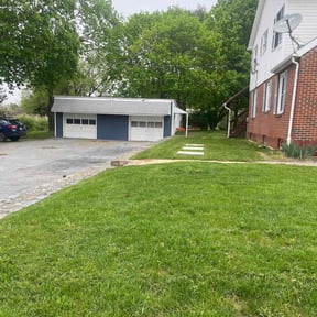 landscape maintenance by Ascension Care, LLC. reviewed on August 16, 2025