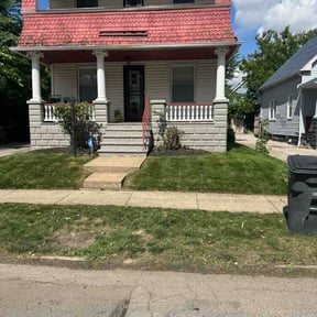 Mulching by JV Landscapes LLC reviewed on June 13, 2026