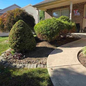 Flower Bed Weeding by Mark1Pro Lawn Service reviewed on November 10, 2025