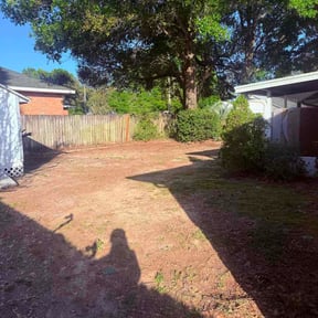 Leaf Removal by Robleslandscaping reviewed on April 26, 2026