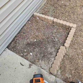 Flower Bed Weeding by Top Quality maintenance reviewed on April 17, 2026