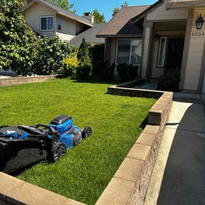 landscape maintenance by Joshua's landscaping reviewed on August 18, 2025