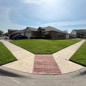 yard work by Jay-Lyns LLC reviewed on August 20, 2025