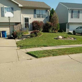 lawn care services by God lawn service reviewed on April 22, 2021