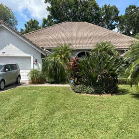 Bush Trimming by Green Oasis Lawn Care reviewed on August 19, 2025