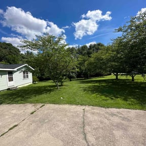 yard maintenance by Devin&#039;s Land Warriors reviewed on November 27, 2025