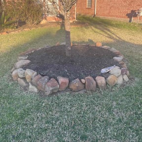 Flower Bed Weeding by Jordan's Lawn Service reviewed on August 15, 2025