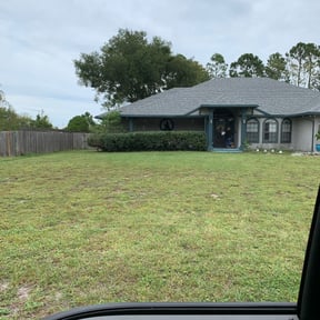 Bush Trimming by All your needs lawn care reviewed on August 21, 2025