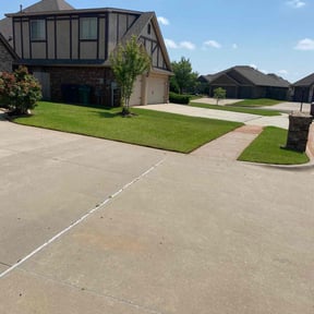 gardening service by GC Lawn Care & Landscaping Services reviewed on August 21, 2025