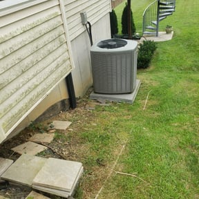 Flower Bed Weeding by Eric's Lawn Care reviewed on August 20, 2025