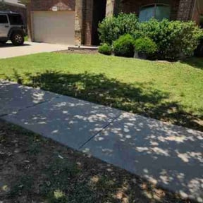 lawn maintenance by Metani landscaping reviewed on April 24, 2024